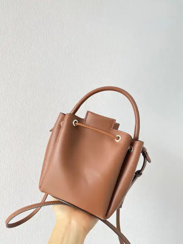 Official oldcobbler BURBERRY Bucket Bag 0129