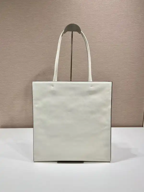 Official oldcobbler PRADA Leather tote bag 0126