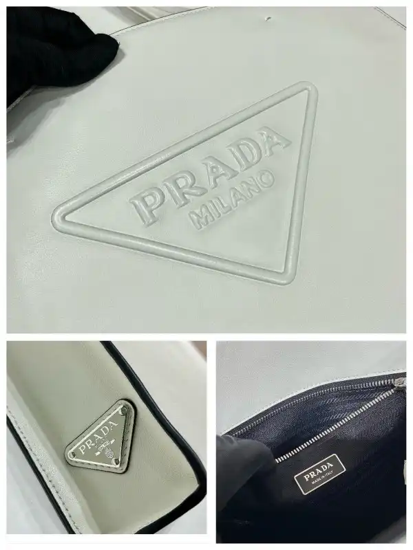 Official oldcobbler PRADA Leather tote bag 0126