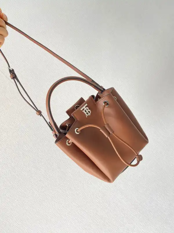 Official oldcobbler BURBERRY Bucket Bag 0129