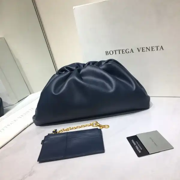 Official oldcobbler BOTTEGA VENETA THE POUCH 0124