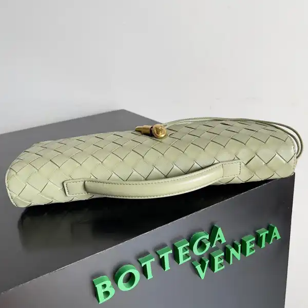 Official oldcobbler BOTTEGA VENETA Long CHANELutch Andiamo With Handle 0124