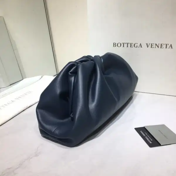 Official oldcobbler BOTTEGA VENETA THE POUCH 0124