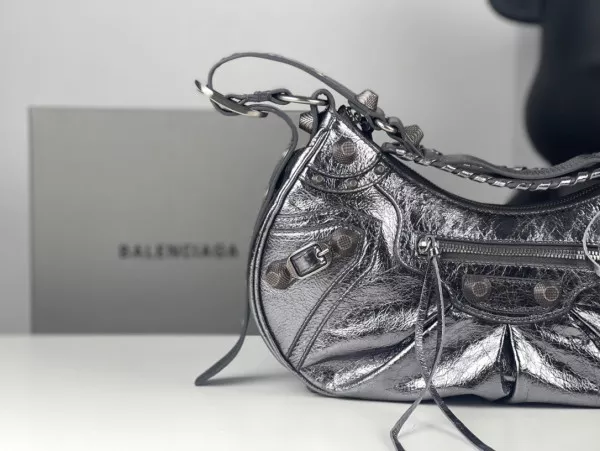 Official oldcobbler BALENCIAGA WOMEN'S LE CAGOLE SMALL SHOULDER BAG 0121