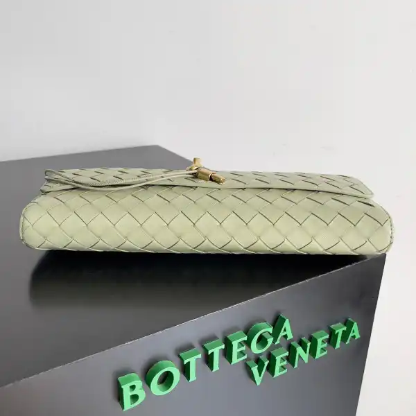 Official oldcobbler BOTTEGA VENETA Long CHANELutch Andiamo With Handle 0124