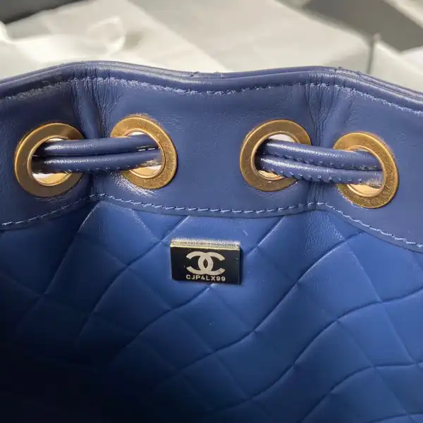 Official oldcobbler CHANEL SMALL BUCKET BAG 0128