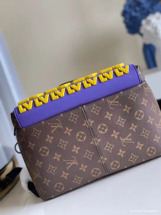 Official oldcobbler VUITTON LOUIS BACKPACK DISCOVERY 0220