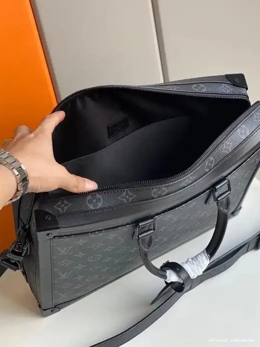 Official oldcobbler VUITTON LOUIS SOFT TRUNK 0212