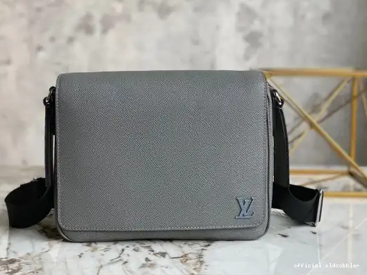 Official oldcobbler PM DISTRICT VUITTON LOUIS 0226