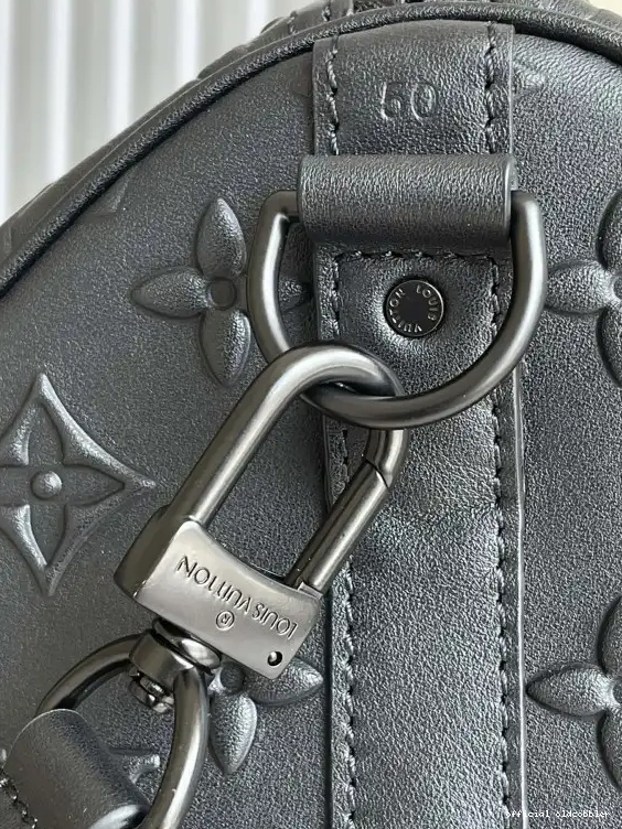 Official oldcobbler KEEPALL VUITTON BANDOULIÈRE LOUIS 50 0208