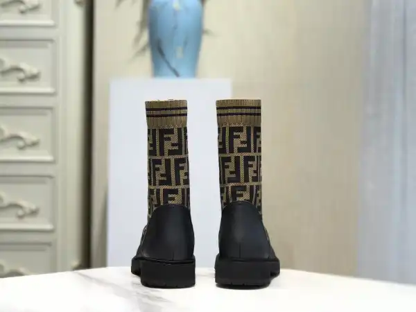 Official oldcobbler FENDI ANKLE BOOTS 0203