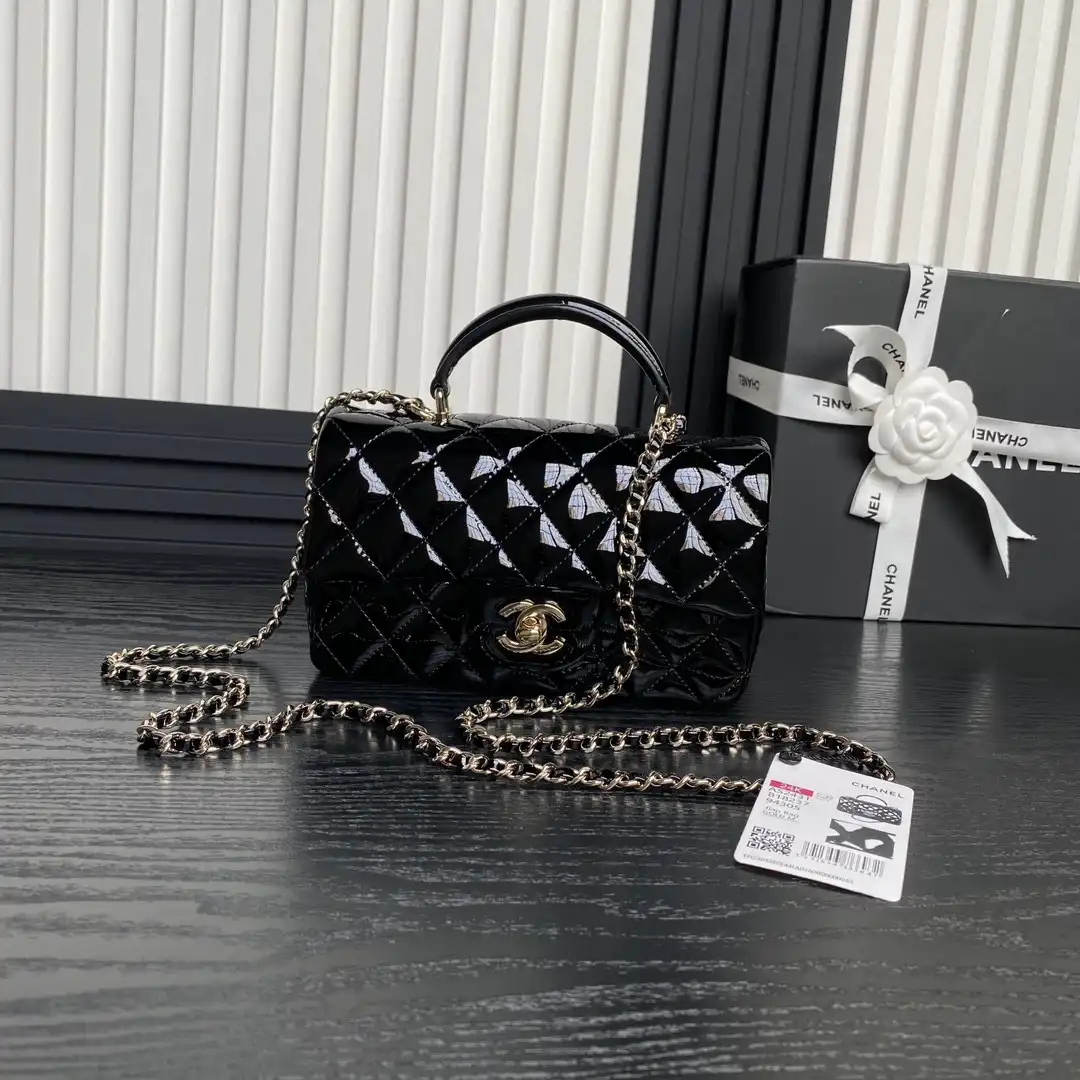 Official oldcobbler CHANEL Mini CHANELassic Handbag With Top Handle 0206