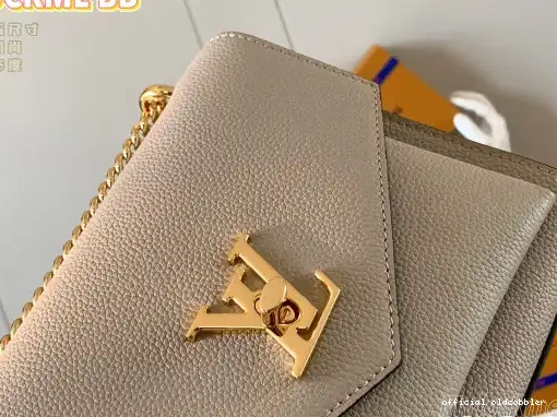 Official oldcobbler CHAIN LOUIS BAG VUITTON MYLOCKME 0214