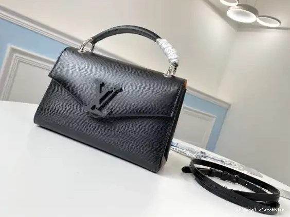 Official oldcobbler VUITTON LOUIS GRENELLE POCHETTE 0221