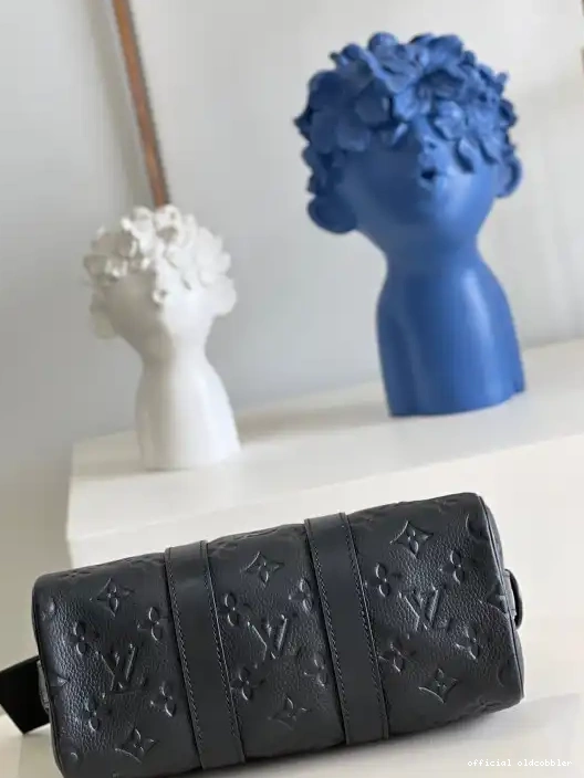 Official oldcobbler LOUIS BANDOULIÈRE VUITTON KEEPALL 25 0218