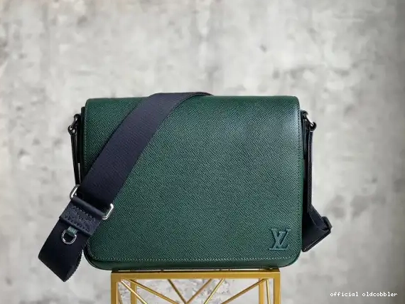 Official oldcobbler DISTRICT VUITTON LOUIS PM 0211