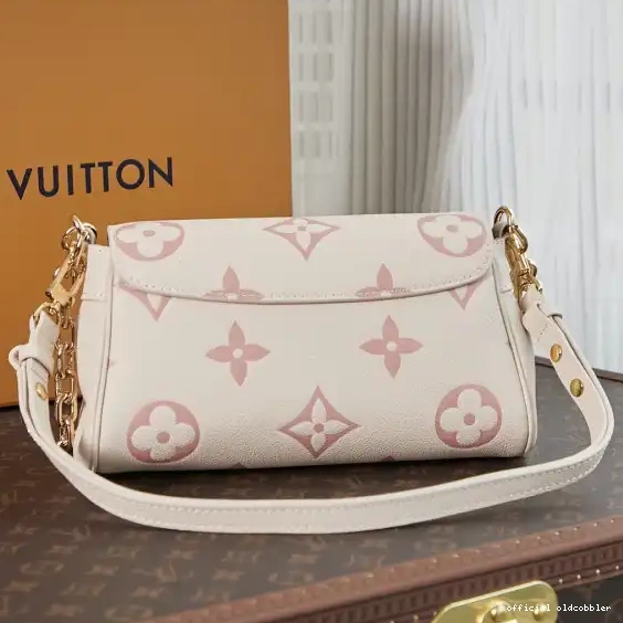 Official oldcobbler VUITTON FAVORITE LOUIS 0209