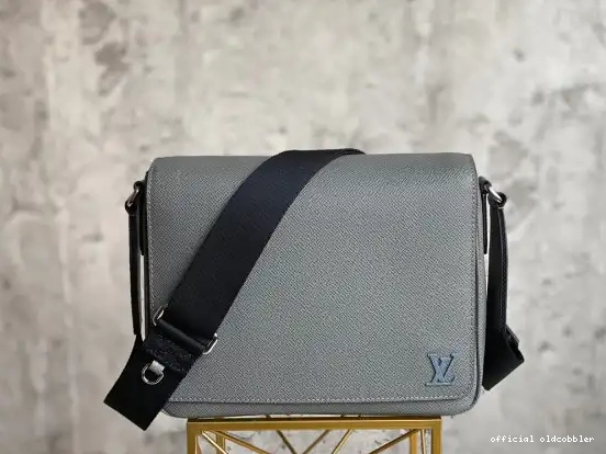 Official oldcobbler PM DISTRICT VUITTON LOUIS 0226