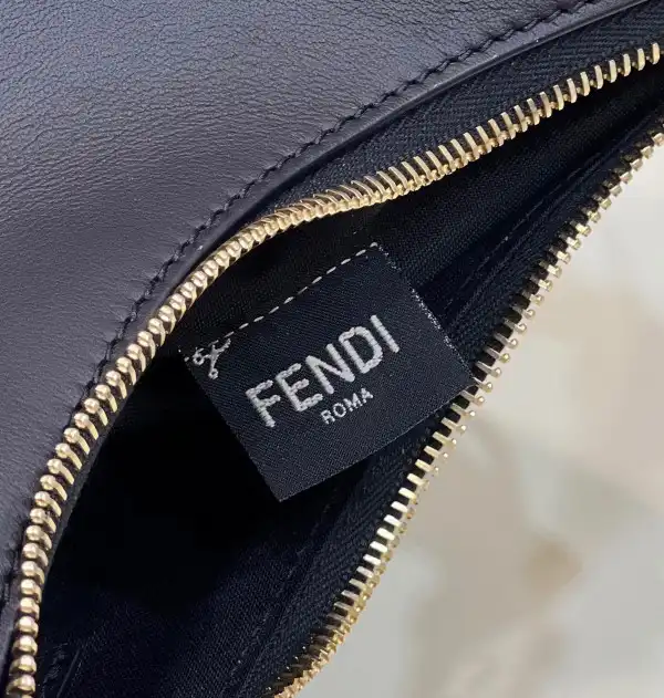 Official oldcobbler Fendi Fendigraphy Small 0204