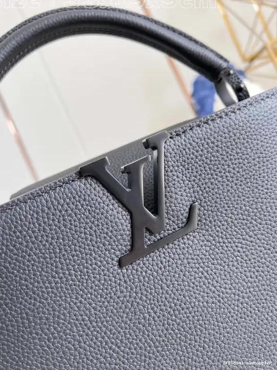 Official oldcobbler VUITTON LOUIS MM-33*19*9CM CAPUCINES 0218