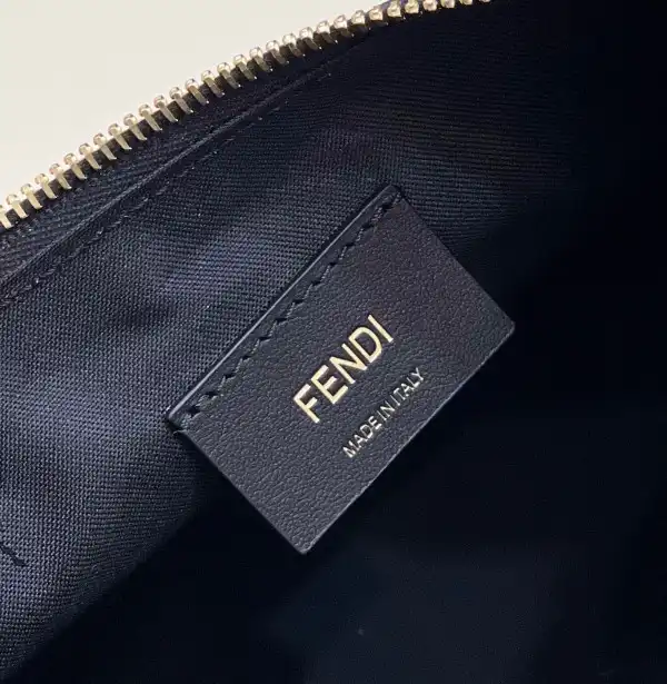 Official oldcobbler Fendi Fendigraphy Small 0204