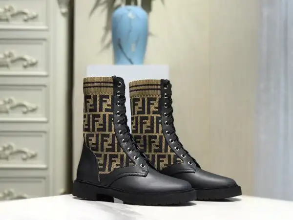 Official oldcobbler FENDI ANKLE BOOTS 0203