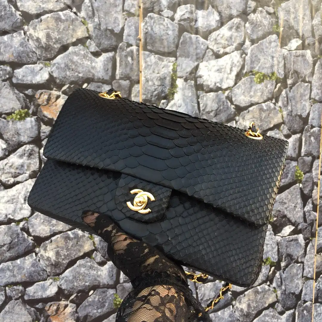 Official oldcobbler CHANEL Flap Bag 0206