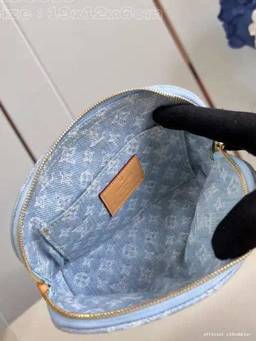 Official oldcobbler PM Pochette Vuitton Louis Cosmétique 0302